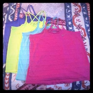 🏃‍♀️4 Nike Dri-Fit Exercise Tops